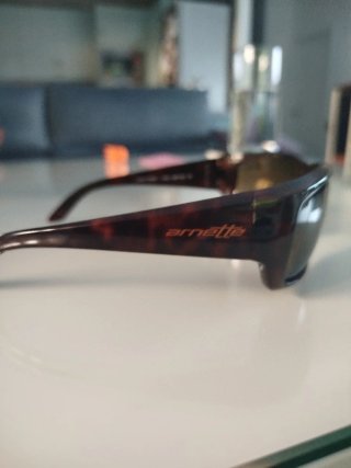 Occhiali da sole polarizzati da donna Arnette...