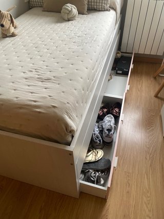 Cama nido con cajones y cama extra , no se envia.