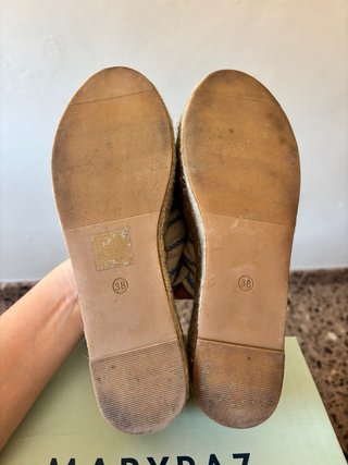 Sandalias cuña MaryPaz beige y azul