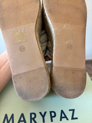 Sandalias cuña MaryPaz beige y azul