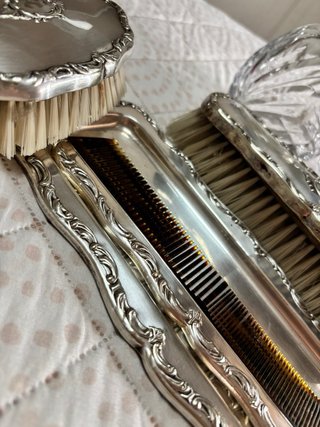 Elegant set di trucco in vetro e metallo