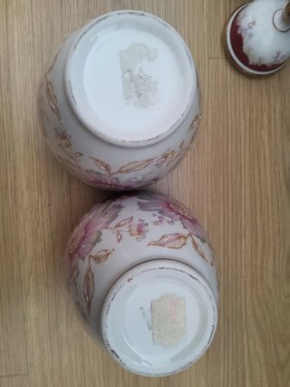 Juego de 2 jarrones de porcelana decorados