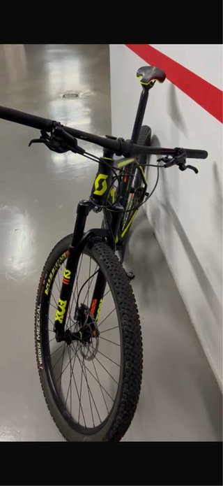 Bicicleta Scott Scale 940