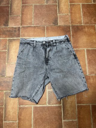 Pantalón corto vaquero Pull&Bear gris