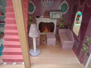 Casa de muñecas rosa de 3 pisos