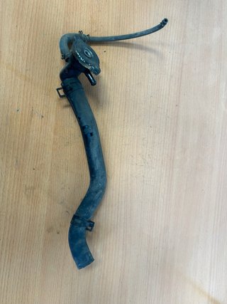 Tapon Refrigerador Honda Jazz 250 2001