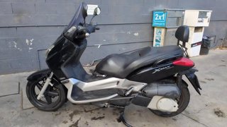 Yamaha Xmax 250i Negra
