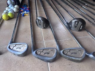 Set Golf Spalding + Bolsa Izzo + Accesorios