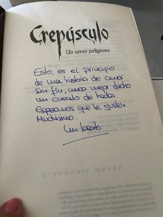 Saga Crepúsculo: “Crepúsculo”“Luna nueva”“Eclipse”