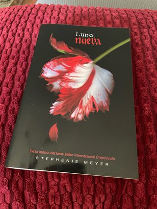 Saga Crepúsculo: “Crepúsculo”“Luna nueva”“Eclipse”