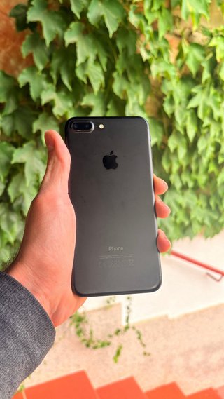 Teléfono Móvil iPhone 7 Plus Negro