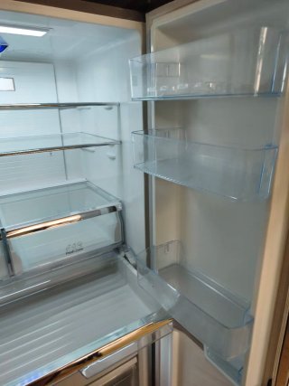 Frigorífico Hisense 4 puertas averiado
