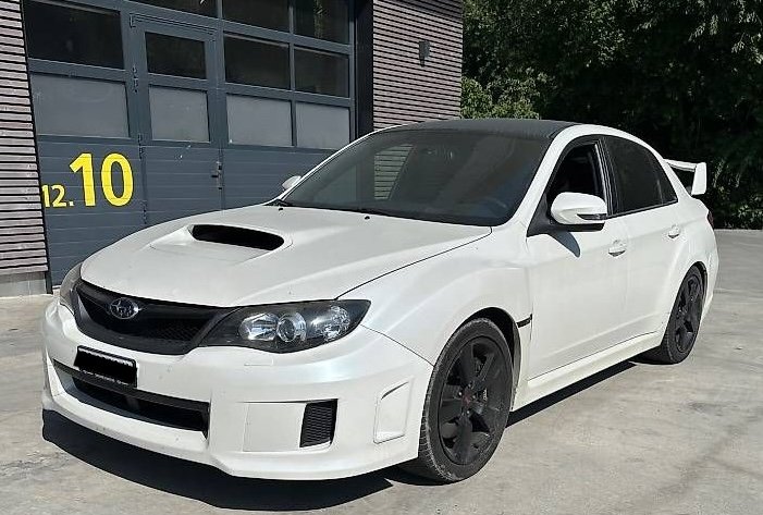 Subaru WRX STI 2011 - foto 1