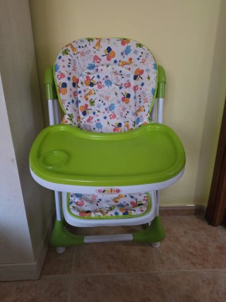 Trona de bebé con estampado divertido