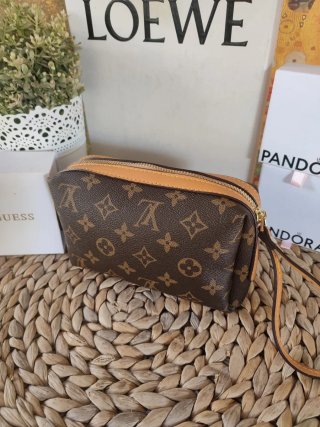 Pochette de Mano L.V.