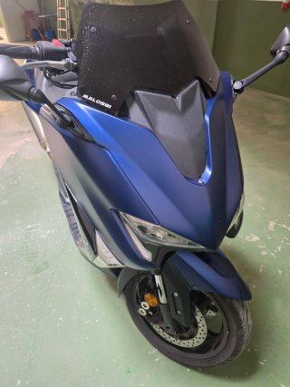 Yamaha T-MAX 530 DX Maxi Scooter Azul/Plata