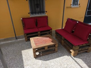 Conjunto Palets: Sofá, Sillón y Mesa