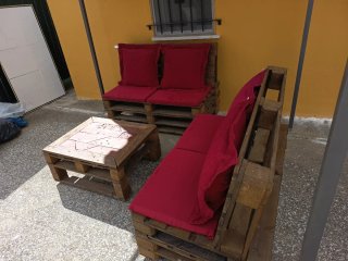 Conjunto Palets: Sofá, Sillón y Mesa