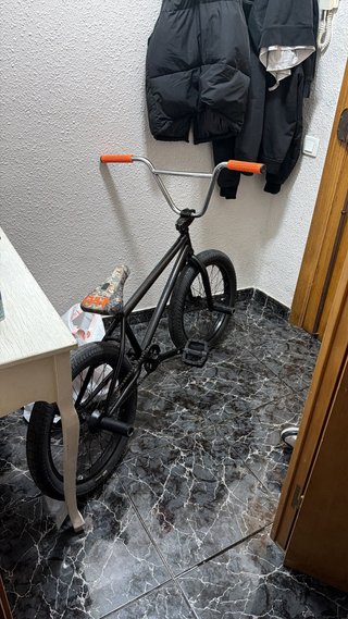 Bicicleta BMX Rant Dorada se escuchan ofertas