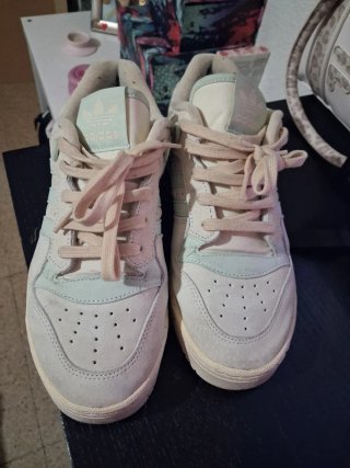 Zapatillas Adidas Beige y Verde Menta