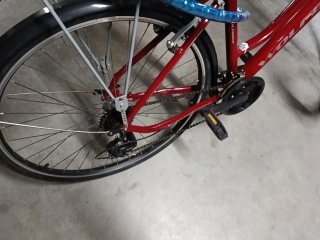 Bicicleta de paseo roja