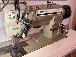 Maquina coser Singer 212U Doble Arrastre y aguja