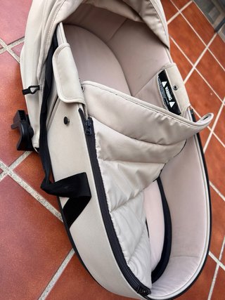 Capazo Babyzen Yoyo beige con adattatori e lenzuolo