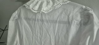 Blusa blanca regional o de calle