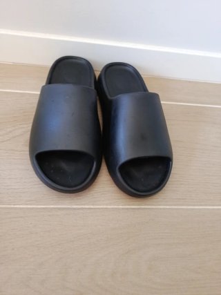 Chancletas Negras