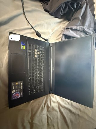 MSI Katana 17 B13VGK i9-13900H RTX 4070
