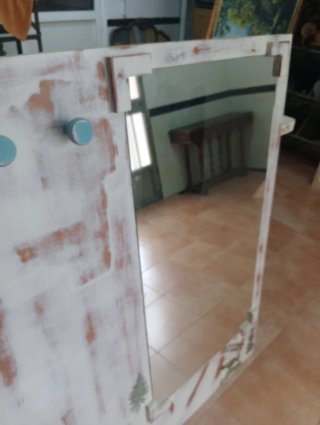 SE vende Espejo decorativo madera y cristal