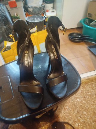 Sandalias de vestir negras para mujer