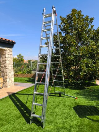 Escalera Hailo 3 tramos 12 peldaños