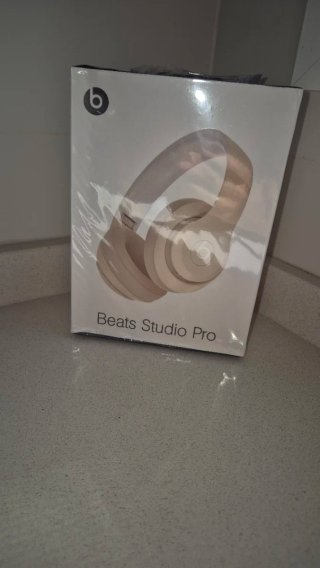 Beats Studio Pro Beige