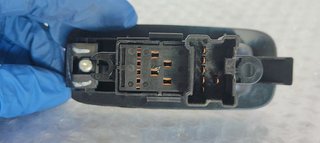 MANDO ELEVALUNAS TRASERO IZQUIERDO NISSAN QASHQAI