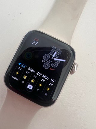 Apple Watch SE 3 40mm Beige/Plata