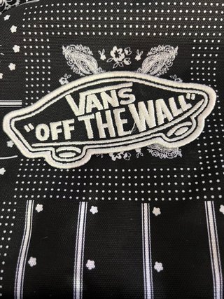 Mochila Vans Negra y Blanca