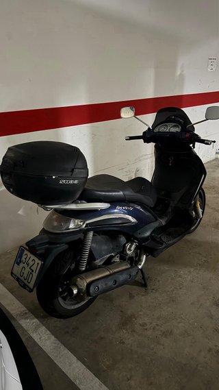 Piaggio Beverly Tourer 400 Maxi Scooter