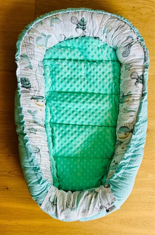 Nido reductor de cuna bebé con estampado marino