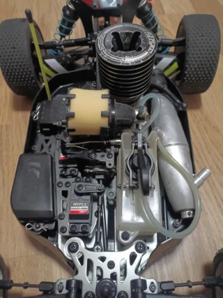 Kyosho Inferno MP9 TKI4 RC Coche Nitro