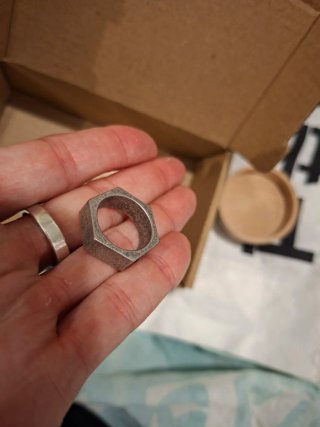 Anillo hexagonal acero titanio nuevo