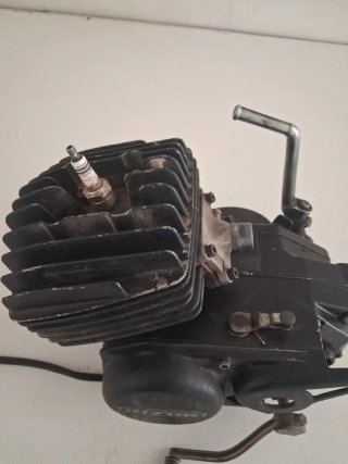 Motor Suzuki 50cc