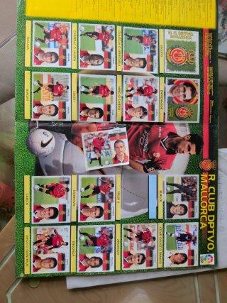 Álbum Liga 1999-2000 Incompleto + 70 cromos dobles