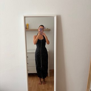 Vestido negro largo con cremallera