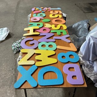 ALFOMBRA JUEGOS LETRAS Y NUMEROS