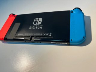 Nintendo Switch Azul/Rojo poco uso con caja origin