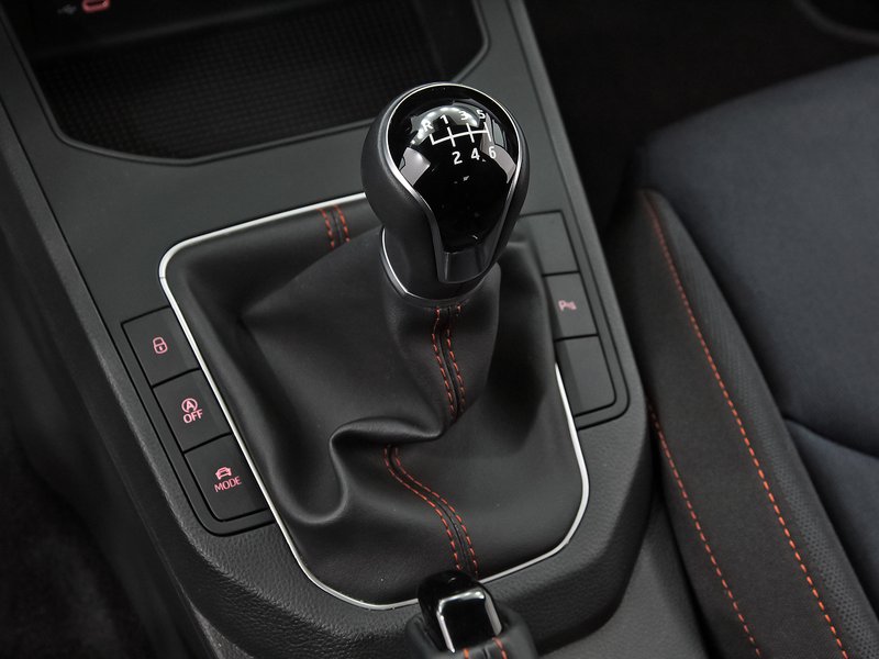 SEAT Ibiza 2025, foto 28