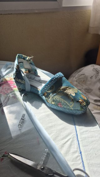 Traje Fallera Niña + aderezos + zapatos 7-11 Años