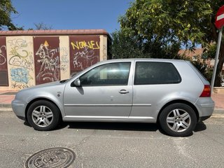 Volkswagen Golf 4  2001
