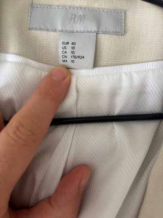 Americana beige mujer H&M.